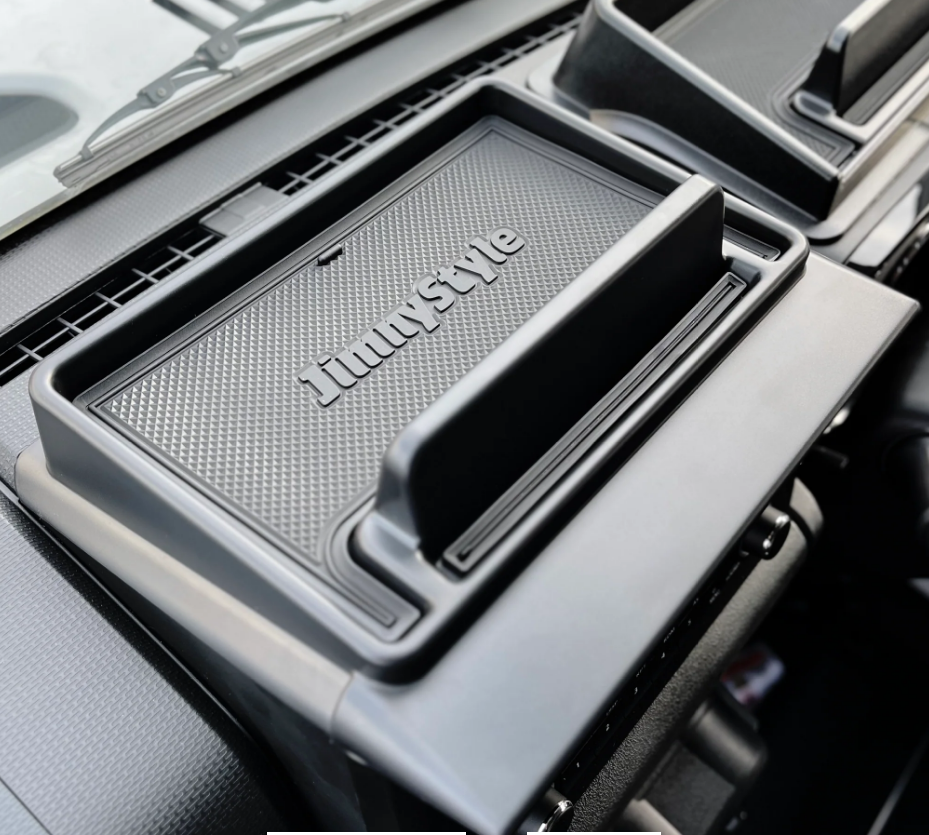 Ablagefach für das Armaturenbrett Suzuki Jimny