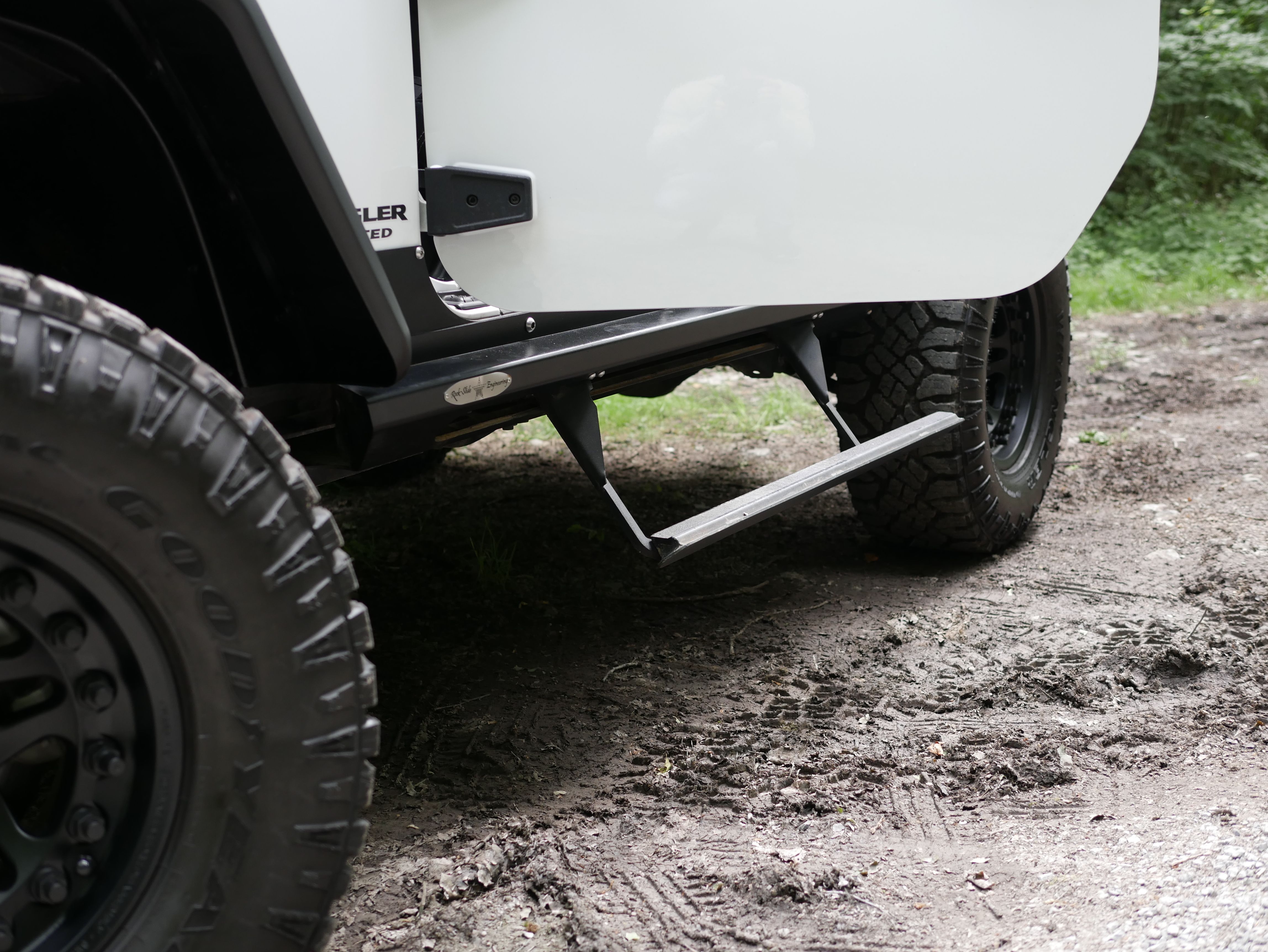 Rock-Slide Engineering Step Sliders Trittbretter Unterfahrschutz Jeep Wrangler